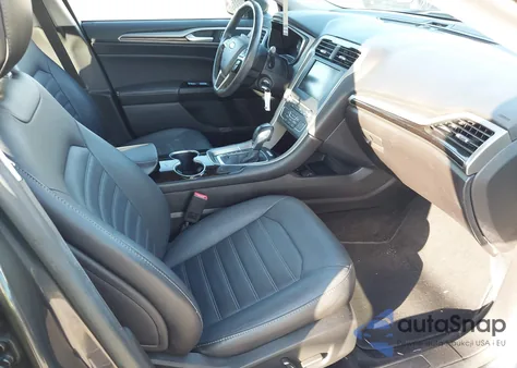 2016 Ford Fusion Se z USA, uszkodzony, nr VIN 3FA6P0HD4GR176854